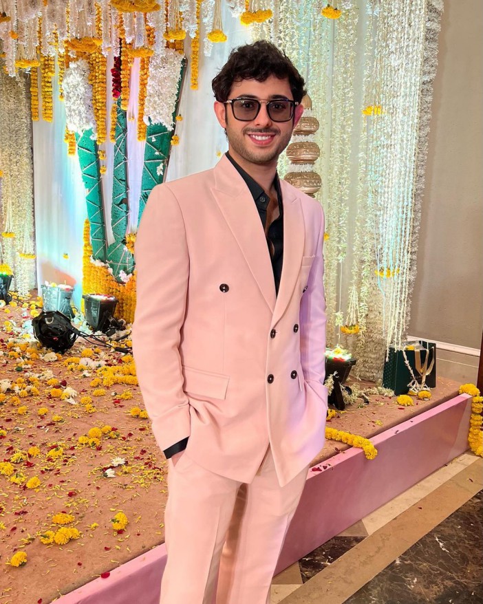 WARNING TAKEN WITHOUT PERMISSION</p>
<p>ROAST BEEF Who is Ajey Nagar aka CarryMinati? Meet the Indian YouTuber, streamer & rapper known for his roasting videos and comedy skits</p>
<p>CREDIT: Instagram / carryminati