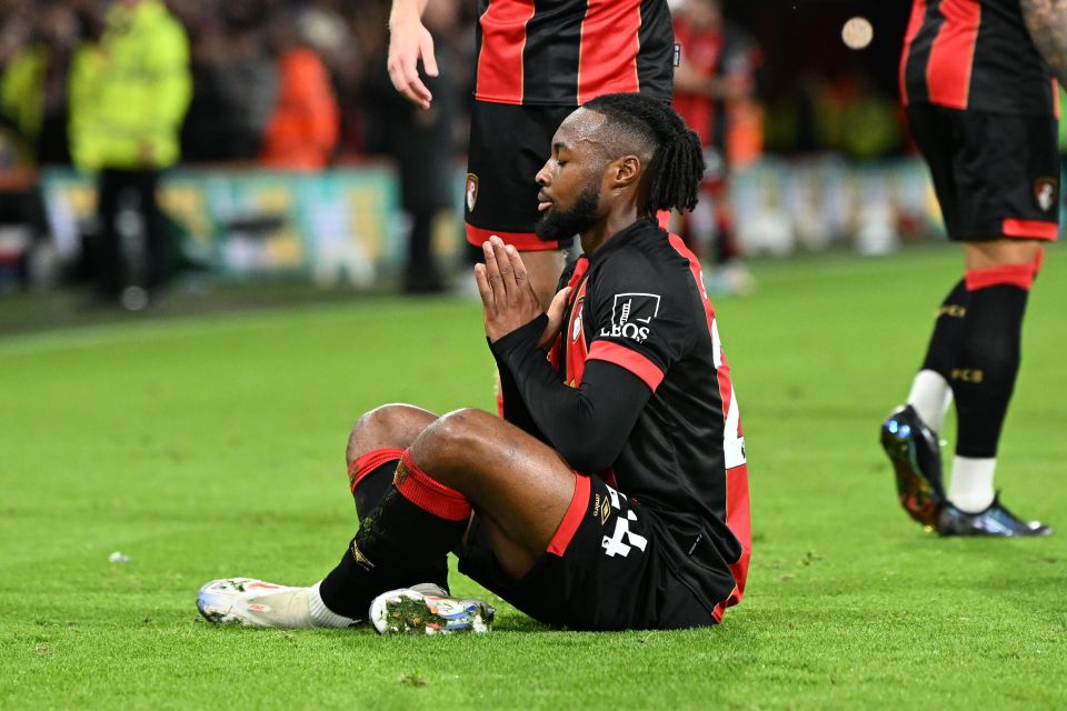 a soccer player with the number 1 on his jersey