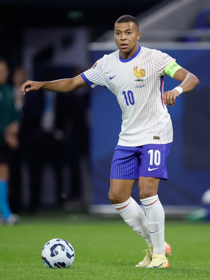 a soccer player with the number 10 on his jersey