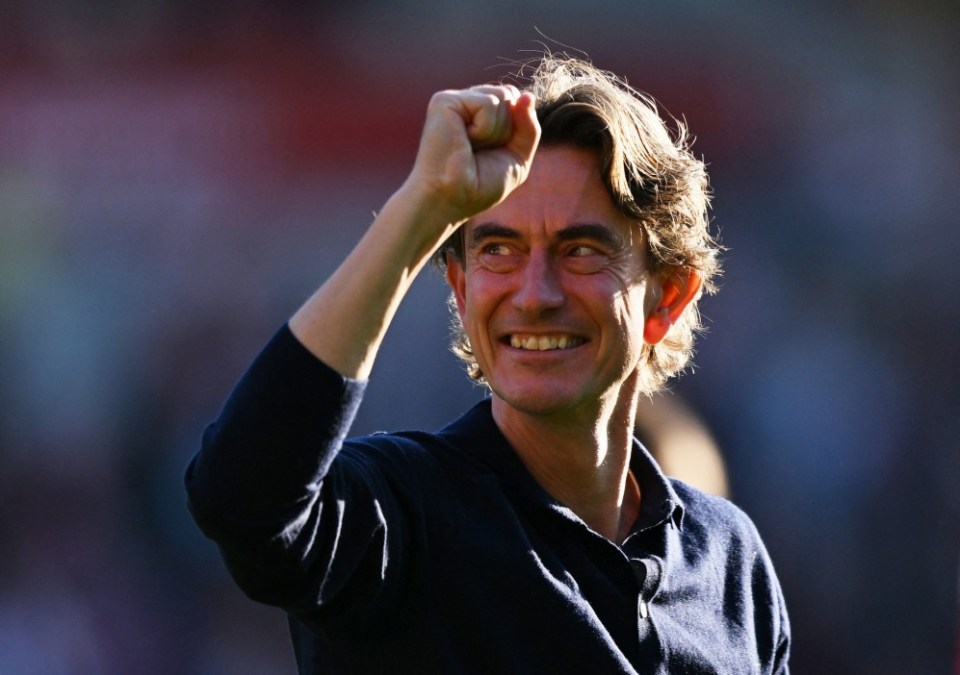 Soccer Football - Premier League - Brentford v Wolverhampton Wanderers - GTech Community Stadium, London, Britain - October 5, 2024 Brentford manager Thomas Frank celebrates after the match REUTERS/Jaimi Joy EDITORIAL USE ONLY. NO USE WITH UNAUTHORIZED AUDIO, VIDEO, DATA, FIXTURE LISTS, CLUB/LEAGUE LOGOS OR 'LIVE' SERVICES. ONLINE IN-MATCH USE LIMITED TO 120 IMAGES, NO VIDEO EMULATION. NO USE IN BETTING, GAMES OR SINGLE CLUB/LEAGUE/PLAYER PUBLICATIONS. PLEASE CONTACT YOUR ACCOUNT REPRESENTATIVE FOR FURTHER DETAILS..