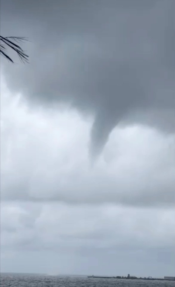 a picture of a tornado taken by spx.j. robinson