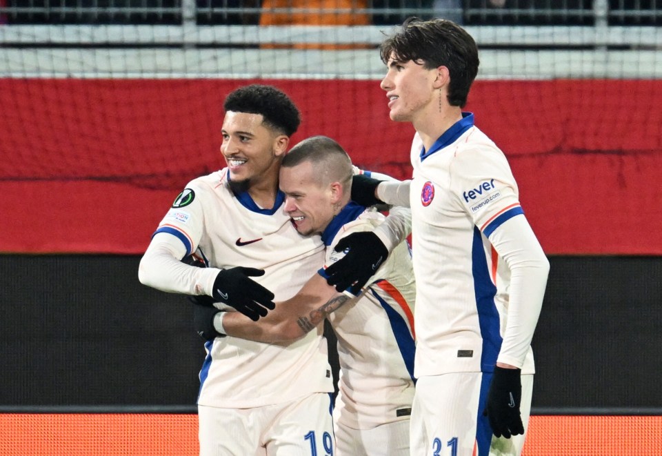 Soccer Football - Europa Conference League - 1. FC Heidenheim v Chelsea - Voith-Arena, Heidenheim, Germany - November 28, 2024 Chelsea's Mykhailo Mudryk celebrates scoring their second goal with Jadon Sancho and Cesare Casadei REUTERS/Angelika Warmuth