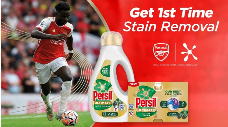 an advertisement for persil ultimate active clean laundry detergent