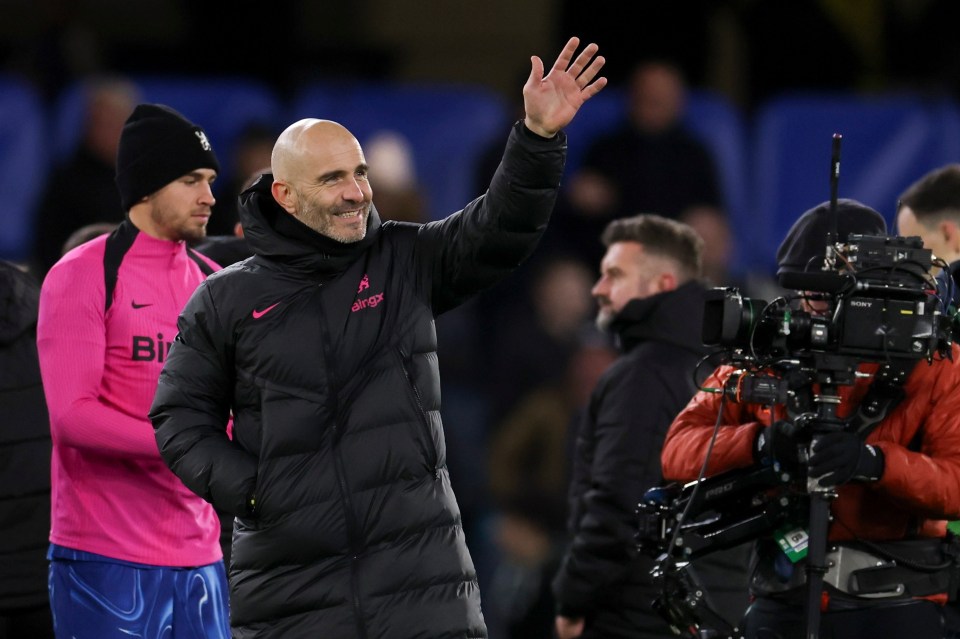 epa11786455 Chelsea manager Enzo Maresca waves to the supporters after the UEFA Conference League match between Chelsea FC and Shamrock Rovers in London, Britain, 19 December 2024. EPA/ANDY RAIN
