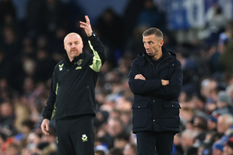 Soccer Football - Premier League - Everton v Wolverhampton Wanderers - Goodison Park, Liverpool, Britain - December 4, 2024 Wolverhampton Wanderers manager Gary O'Neil reacts REUTERS/Chris Radburn EDITORIAL USE ONLY. NO USE WITH UNAUTHORIZED AUDIO, VIDEO, DATA, FIXTURE LISTS, CLUB/LEAGUE LOGOS OR 'LIVE' SERVICES. ONLINE IN-MATCH USE LIMITED TO 120 IMAGES, NO VIDEO EMULATION. NO USE IN BETTING, GAMES OR SINGLE CLUB/LEAGUE/PLAYER PUBLICATIONS. PLEASE CONTACT YOUR ACCOUNT REPRESENTATIVE FOR FURTHER DETAILS..