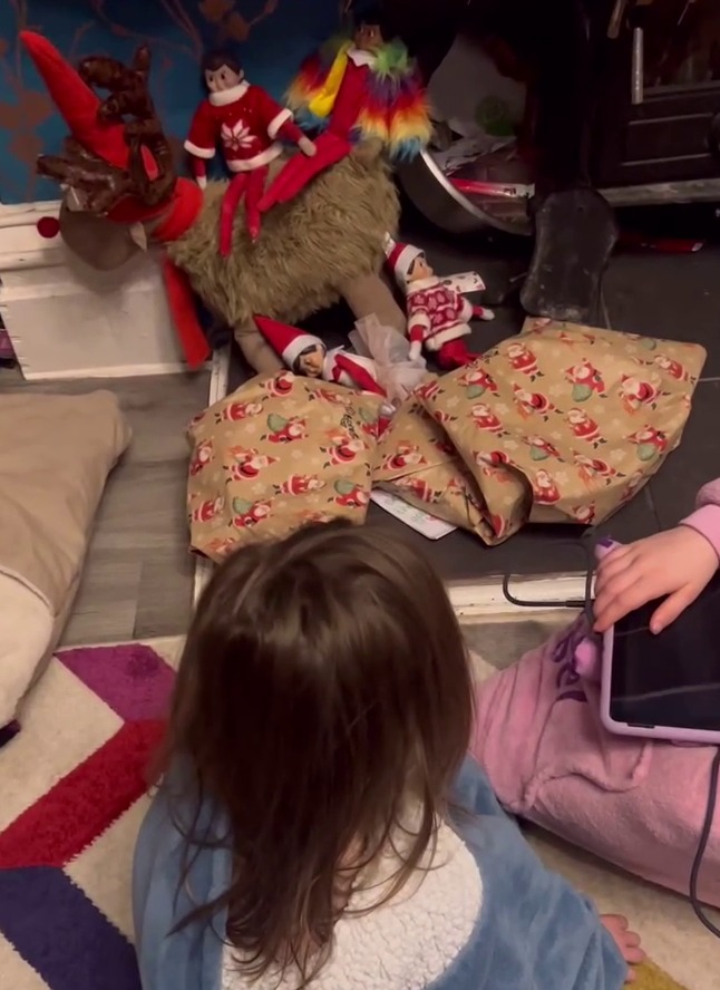 Children unimpressed by Elf on the Shelf Christmas prank.