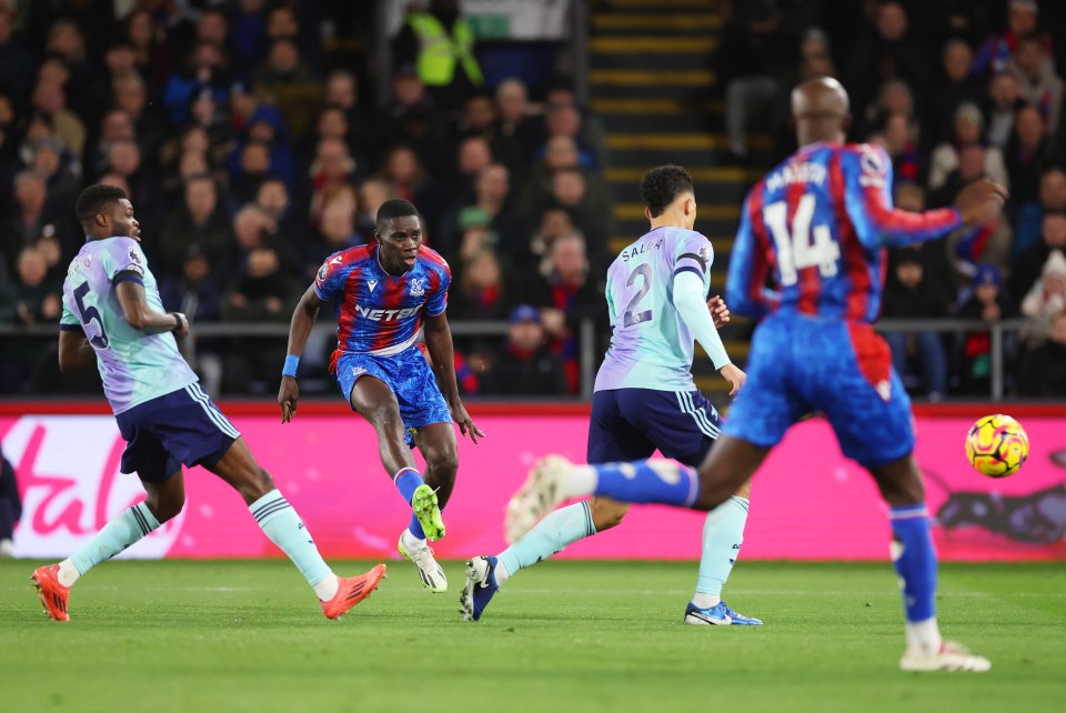 Ismaila Sarr of Crystal Palace scores a goal during a Premier League match.