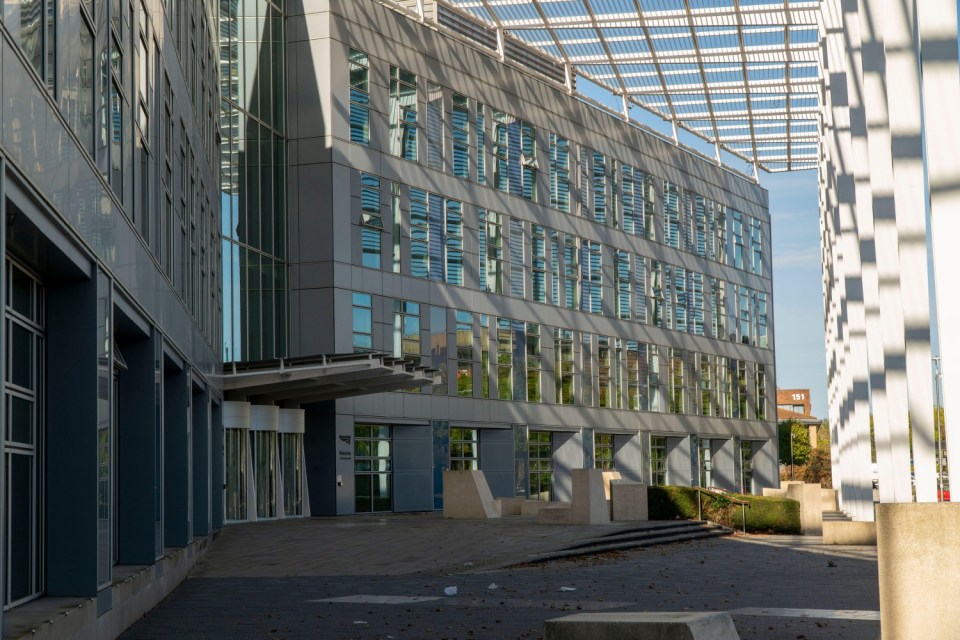 2KFFHN7 THE QUADRANT - MILTON KEYNES