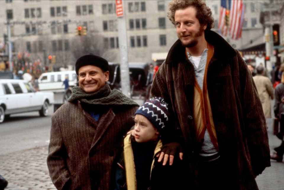 Joe Pesci, Macaulay Culkin, and Daniel Stern in a scene from Home Alone 2: Lost in New York.