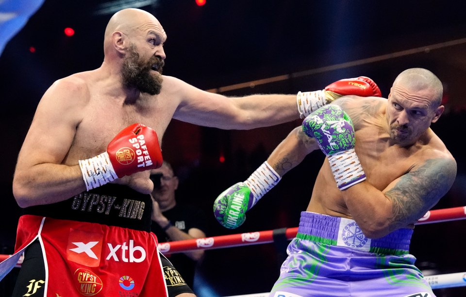 Tyson Fury boxing Oleksandr Usyk.