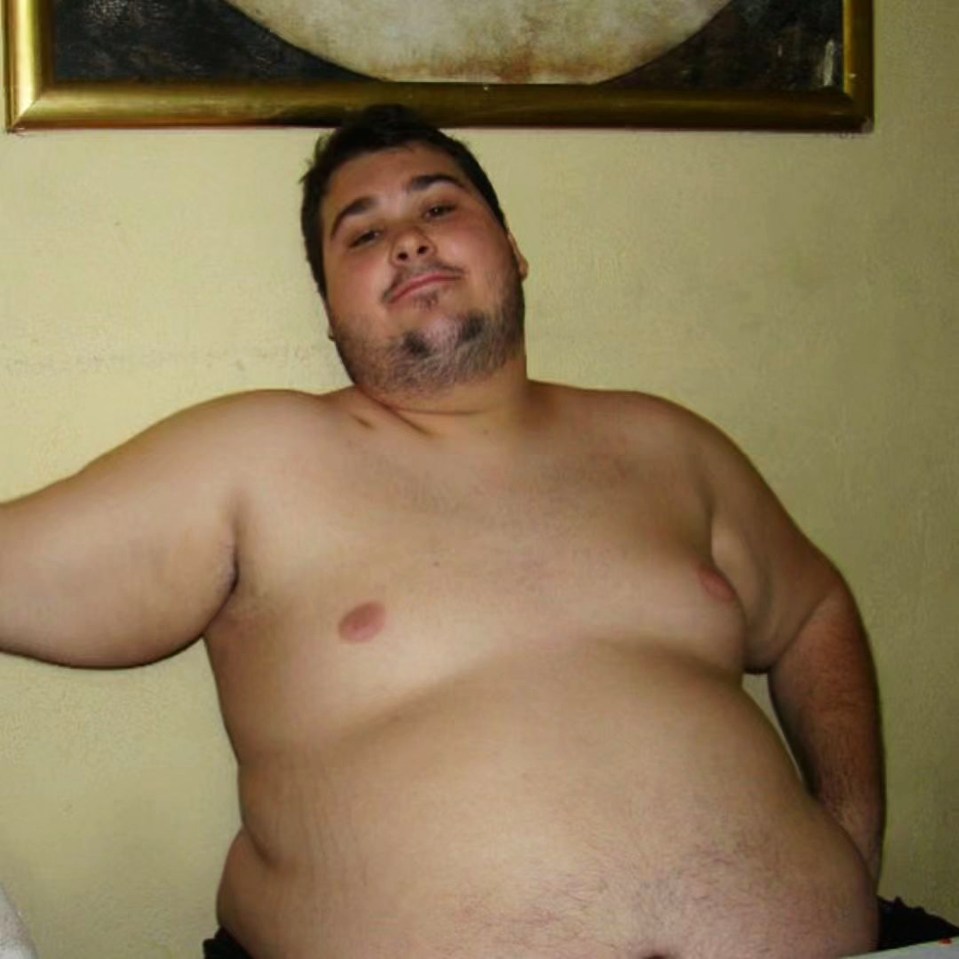 Leonardo Machado, a Brazilian bodybuilder, weighing 200 kg.