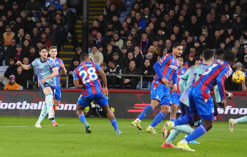 Declan Rice scores Arsenal's fifth goal.