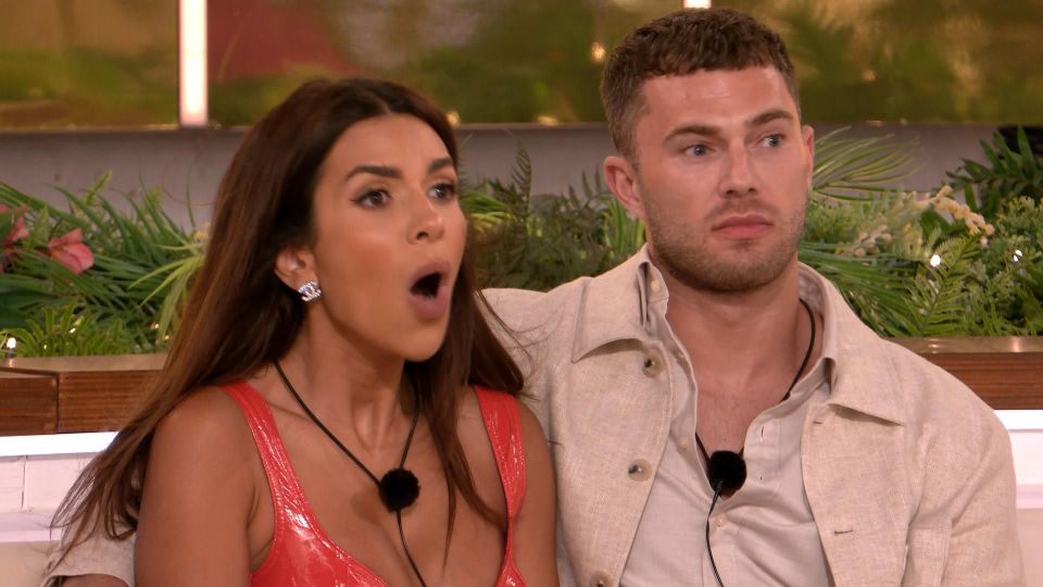Ekin-Su and Curtis from Love Island: All Stars reacting.