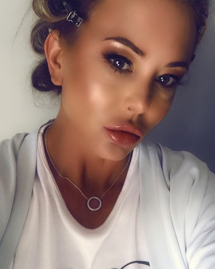 FAR CRY The plane hack parents need to stop following when travelling with babies, warn flight attendants, , http://www.instagram.com/skye_taylor_xx/?hl=en