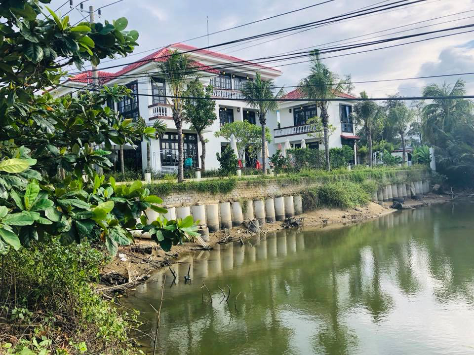 Exterior view of the Hoi An Silverbell villa in Vietnam.
