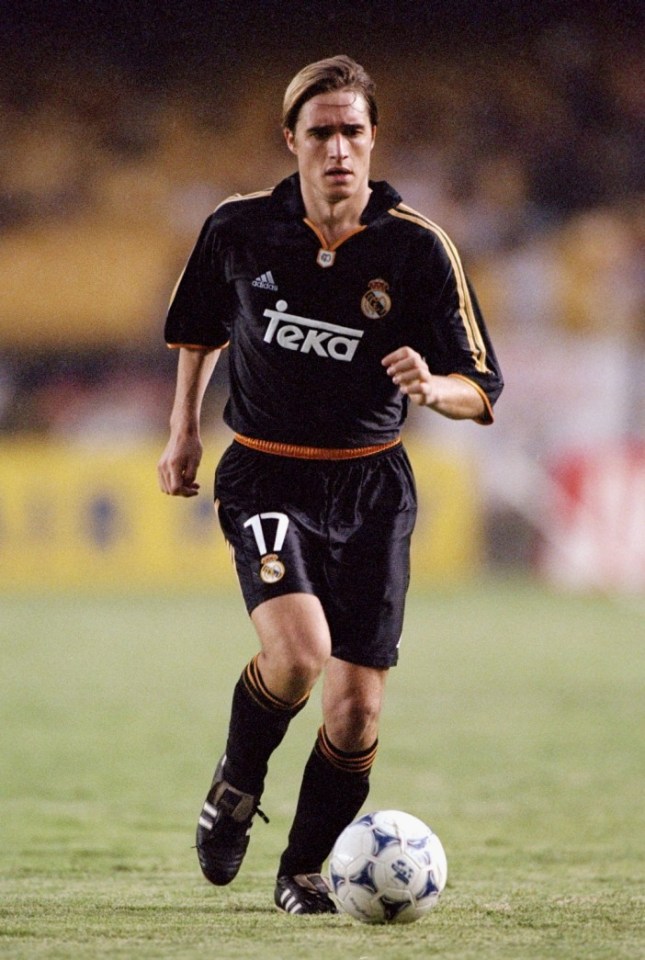 14 Jan 2000:  Javier Dorado of Real Madrid in action during the World Club Championships against Necaxa played at the Maracana Stadium in Rio de Janeiro, Brazil. Vasco Da Gama won the game 2-1. \ Mandatory Credit: Tom Shaw /Allsport