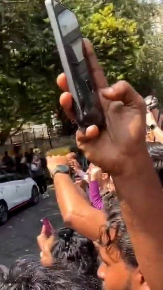 Crowd recording Ed Sheeran's impromptu performance being stopped by police.