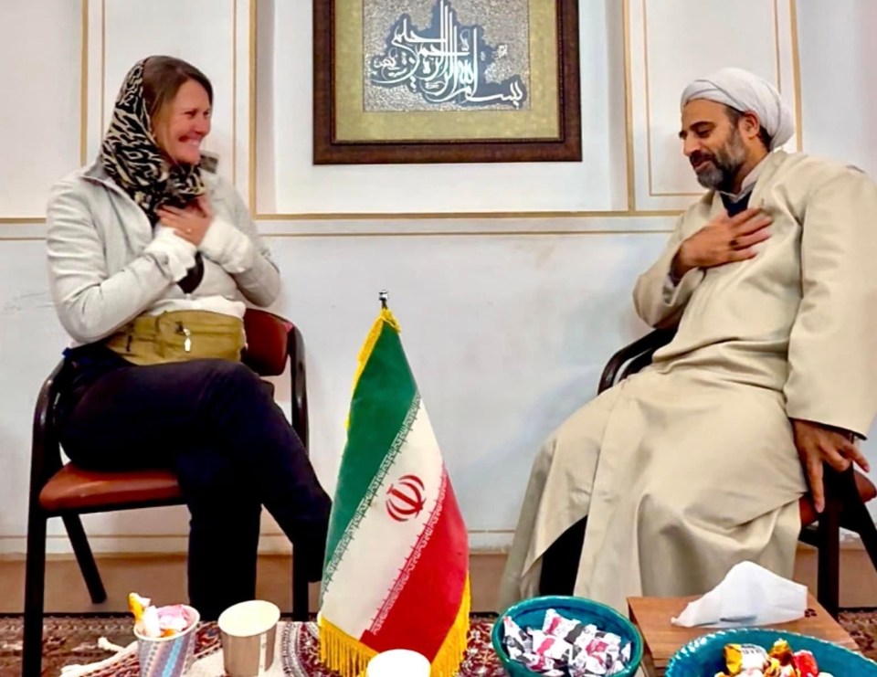 Craig and Lindsay Foreman, detained in Iran, meeting with an Iranian official.