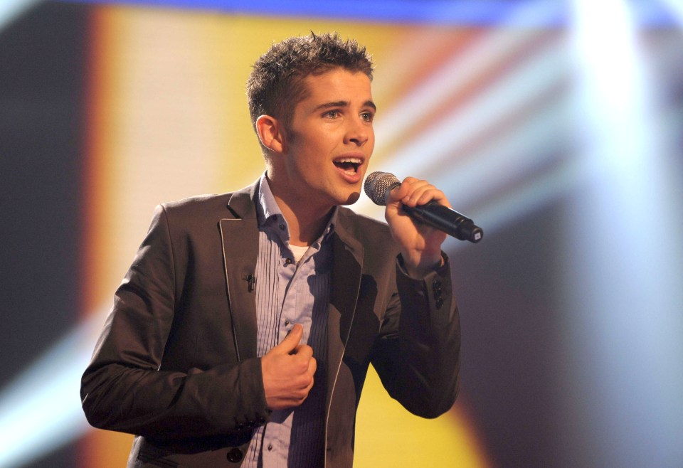 Joe McElderry singing on The X Factor.