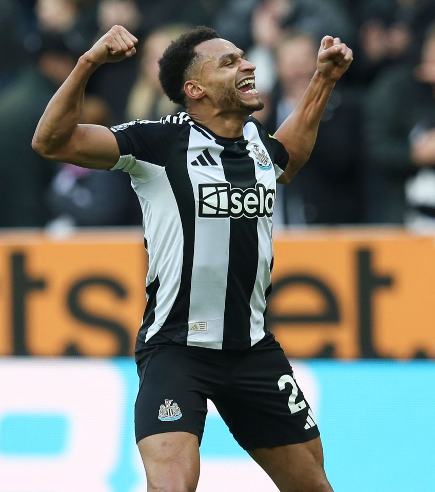 Jacob Murphy of Newcastle United celebrating a goal.