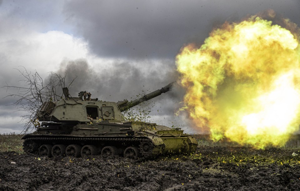 Howitzer firing in Bakhmut, Ukraine.