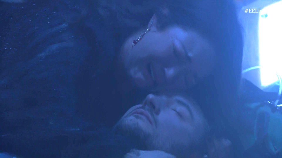 Martin Fowler and a woman lying close together.