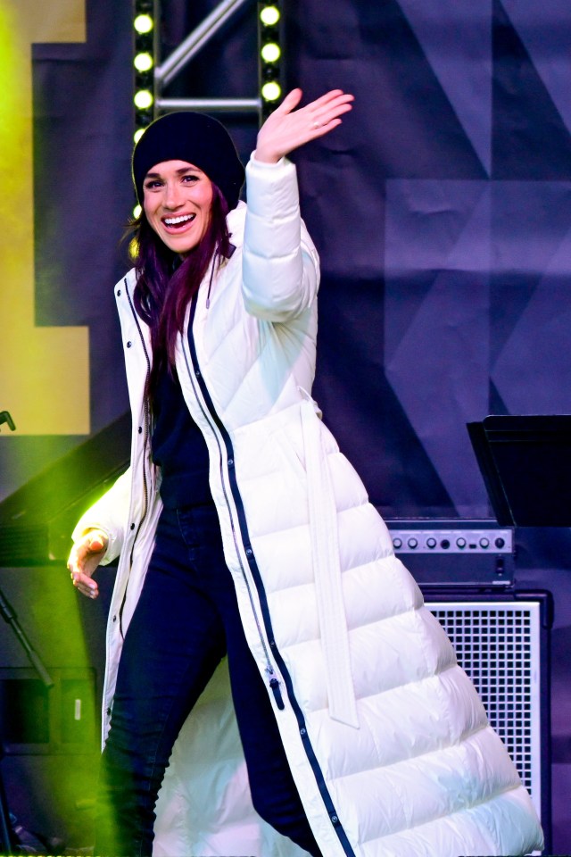Meghan Markle waving at the Invictus Games.