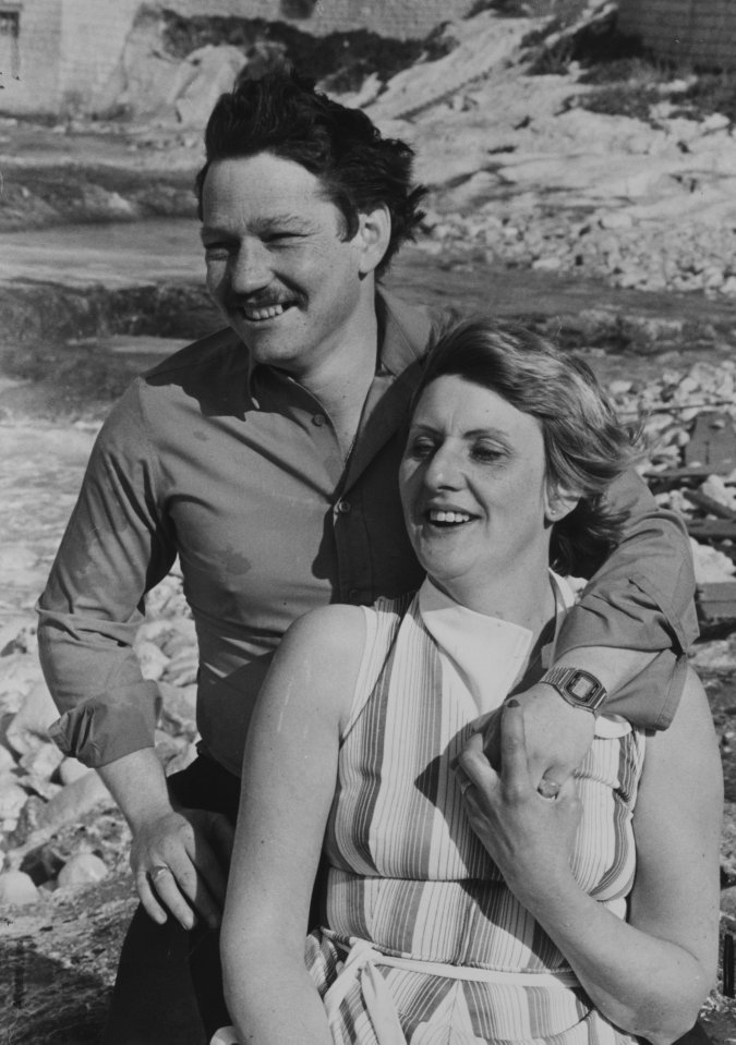 Black and white photo of Allen Morgan and his girlfriend Margaret Spooner on holiday.