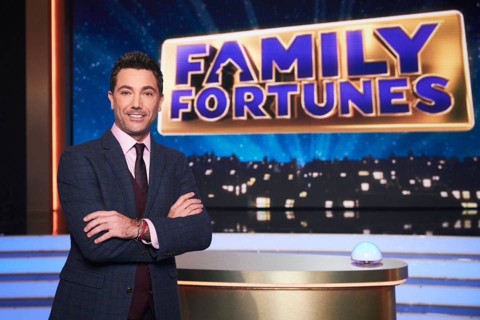 Gino D'Acampo hosting Family Fortunes.