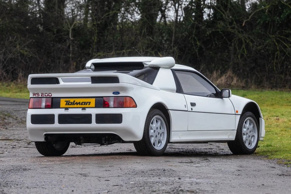 White 1986 Ford RS200 S.