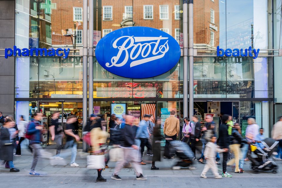 Busy Boots pharmacy and optician on Oxford Street.