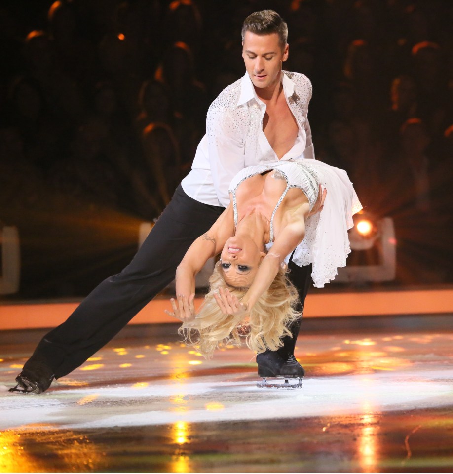 Pamela Anderson and Matt Evers ice skating on Dancing on Ice.