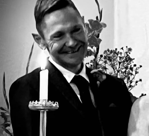 Black and white photo of a bride and groom.