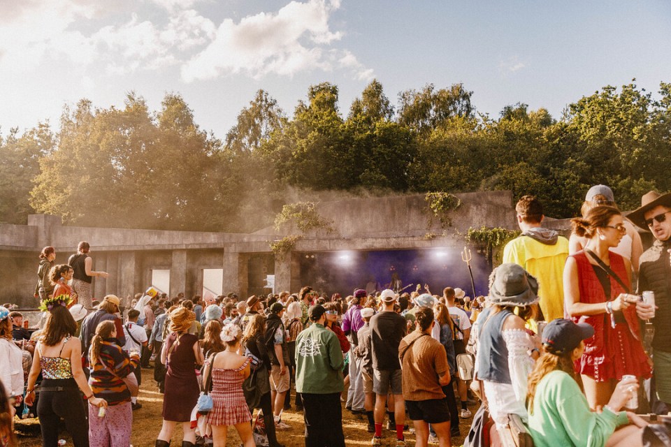Crowd at an outdoor music festival.