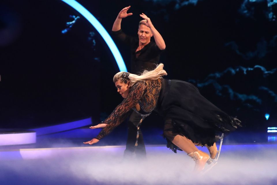 Gemma Collins and Matt Evers ice skating on Dancing on Ice.