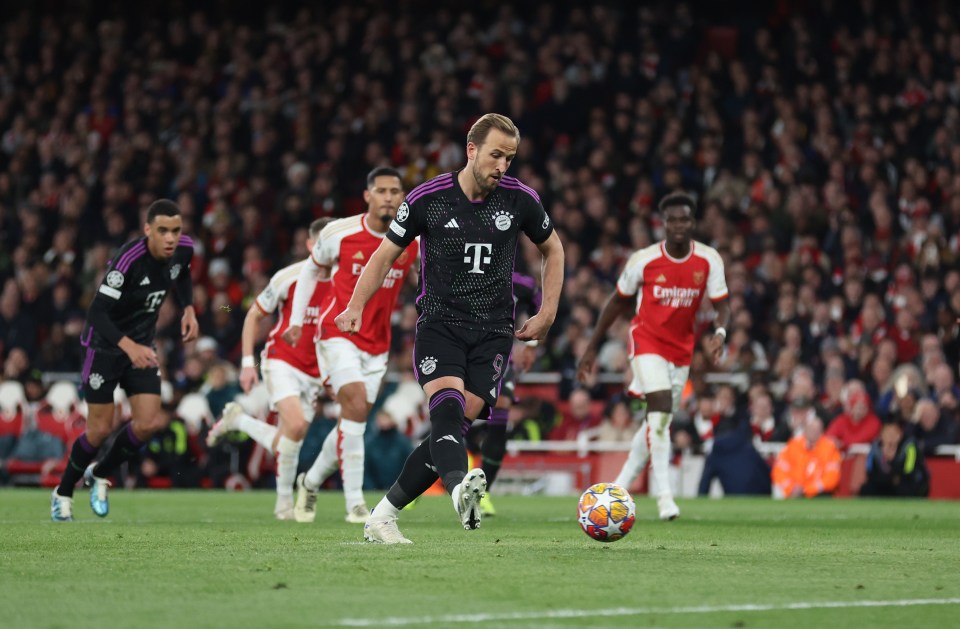 Harry Kane of Bayern Munich scoring a penalty kick.
