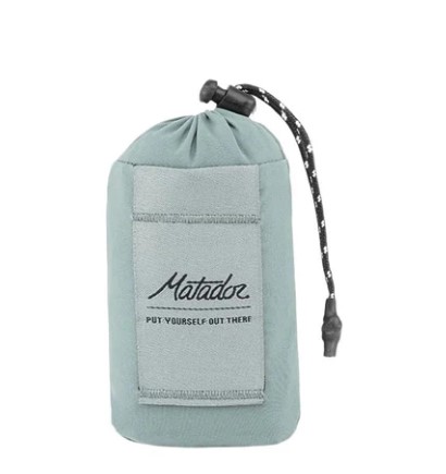 (TAKEN WITHOUT PERMIOSSION)<br />
With Matadors Pocket Blanket Mini, you can take a seat almost anywhere and stay clean and dry  so youll never end up with damp or muddy jeans ever again. Its the perfect bit of kit to stash in a jacket pocket or a daypack for woodland walks, afternoons in the park, trips to the beach, camping weekends, you name it<br />
<x-embed href=