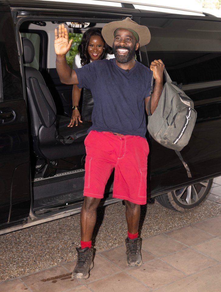 Melvin Odoom and his sister arriving at a hotel.