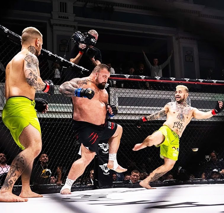 Hafþór Júlíus Björnsson in a mixed martial arts fight.