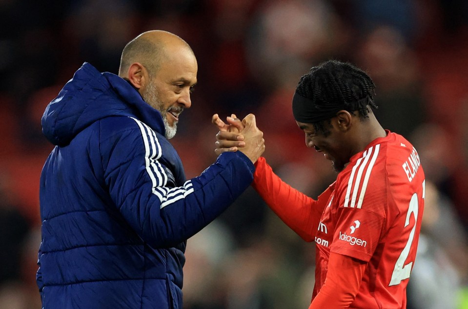 Nottingham Forest manager Nuno Espirito Santo and Anthony Elanga shaking hands.