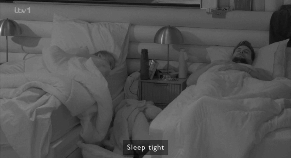 EROTEME.CO.UK FOR UK SALES: Contact Caroline If bylined must credit ITV1 Celebrity Big Brother Picture shows: JoJo Siwa and Chris Hughes talk in bed. NON-EXCLUSIVE Date: Wednesday 16th April 2025 Job: 250416UT15 London, UK EROTEME.CO.UK Disclaimer note of Eroteme Ltd: Eroteme Ltd does not claim copyright for this image. This image is merely a supply image and payment will be on supply/usage fee only.