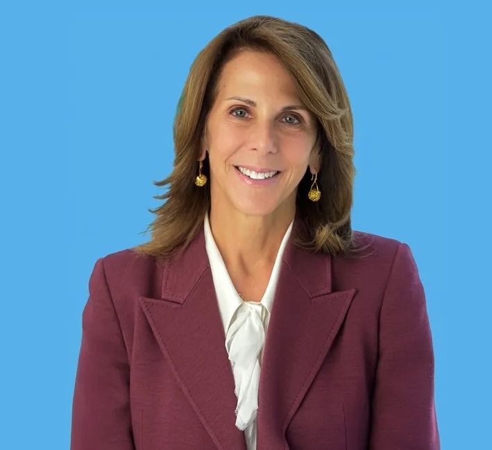 Portrait of Judith Poller, divorce lawyer.