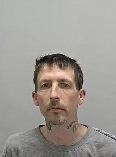 Paul Burton</p>
<p>Paul Burton, 45, and Nathan Turner, 37, who had been drinking vodka and taking drugs, kept a delivery man prisoner in a lift for two hours, Luton Crown Court heard.</p>
<p>http://www.bedfordtoday.co.uk/news/crime/14-hour-siege-at-bedford-flats-started-over-cold-takeaway-4362941