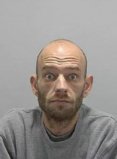 Nathan Turner</p>
<p>Paul Burton, 45, and Nathan Turner, 37, who had been drinking vodka and taking drugs, kept a delivery man prisoner in a lift for two hours, Luton Crown Court heard.</p>
<p>http://www.bedfordtoday.co.uk/news/crime/14-hour-siege-at-bedford-flats-started-over-cold-takeaway-4362941