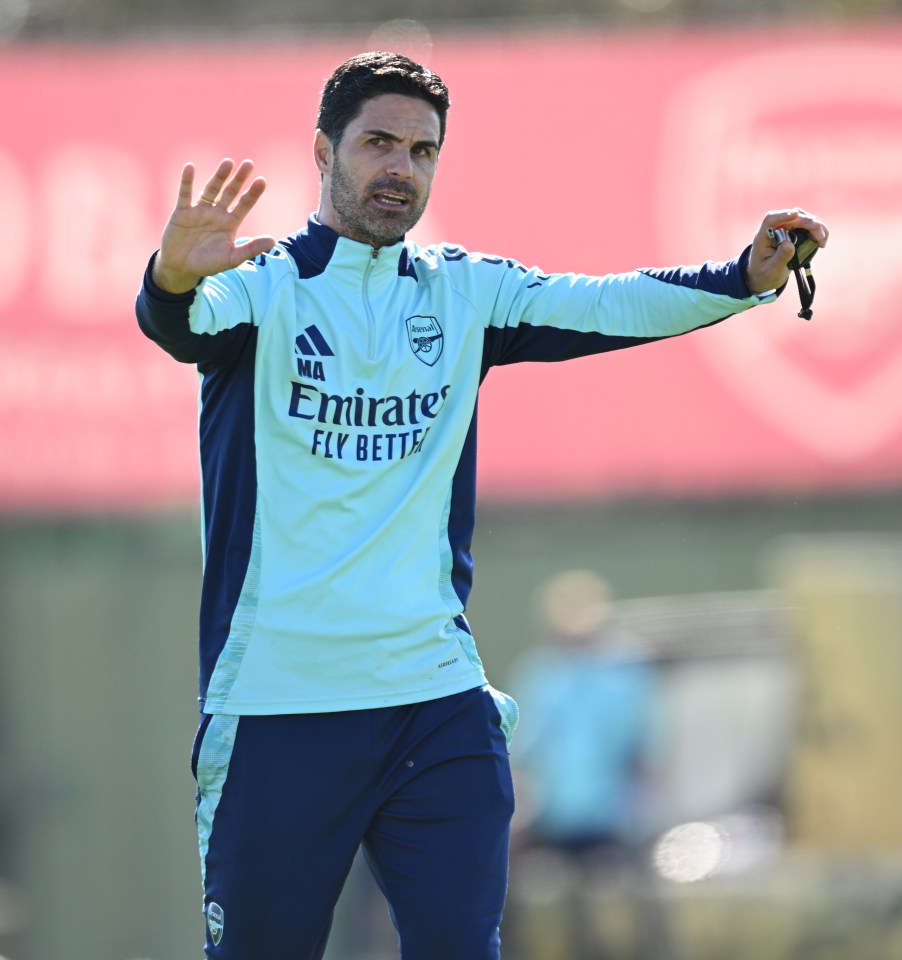 Mikel Arteta, Arsenal manager, at a training session.