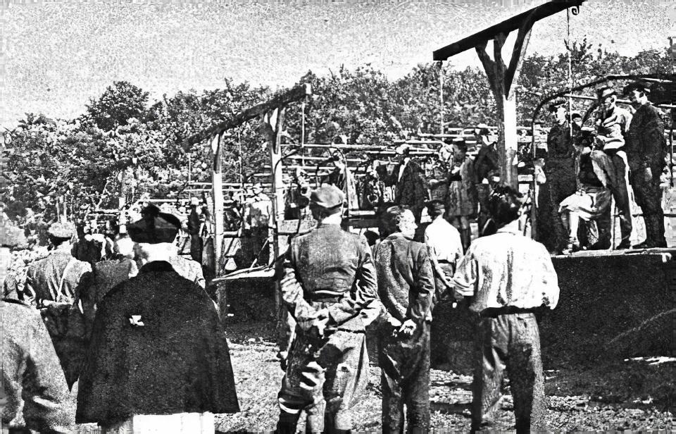 Execution of SS overseers at Stutthof concentration camp.