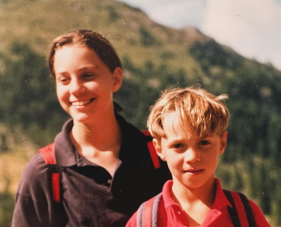 Photo of Kate Middleton and her brother as children.