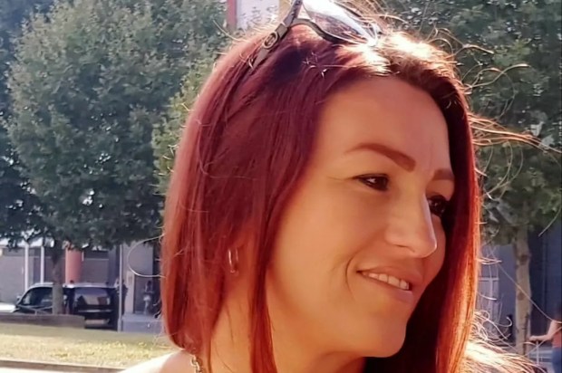 Photo of Tracey Davies.