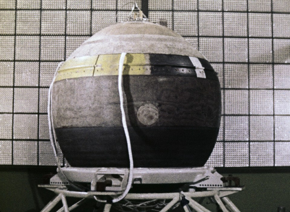 Descent capsule of the Venera 4 Soviet space probe in preparation for launch.