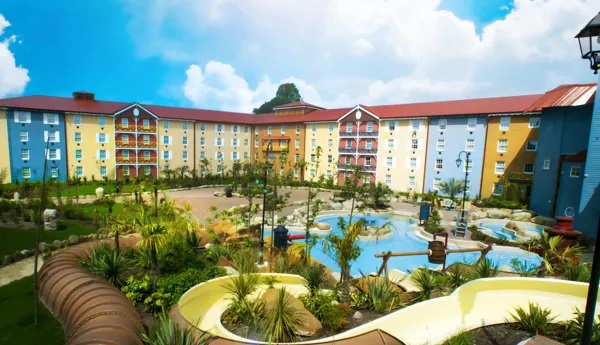 Alton Towers hotel with water park.